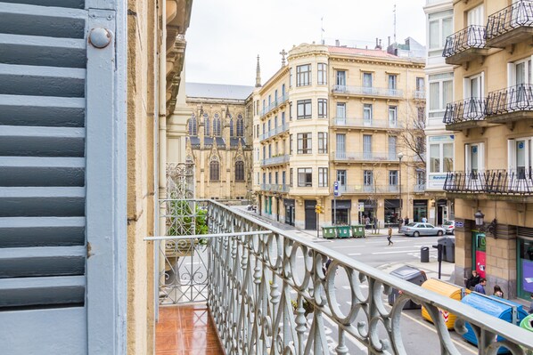 View from property - Pensión BUENPAS (San Sebastián)