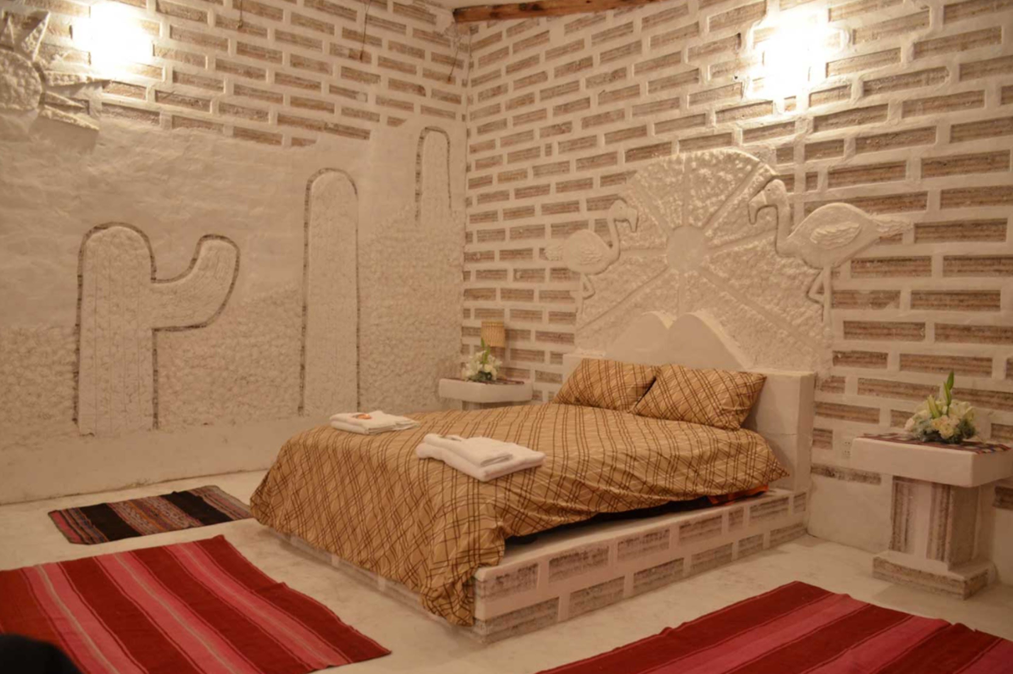 Double Room, 1 Double Bed, Private Bathroom | Desk, iron/ironing board, free cribs/infant beds, free rollaway beds