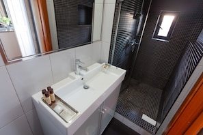 Studio, Balkon (1T) | Badezimmer