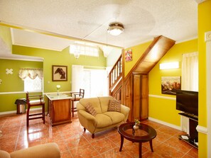 Flat-screen TV - The Oasis at Marley Manor (Kingston)