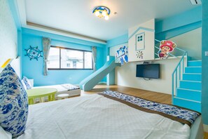 Family Room, 1 Bedroom, Courtyard View | 1 bedroom, premium bedding, soundproofing, cribs/infant beds - DAN DAN Bed and breakfast (Dongshan)