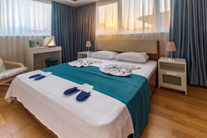 Panoramic Quadruple Room, 1 Queen Bed, Non Smoking, Sea Facing - Aspendos Seaside (Konyaalti)
