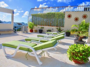 家庭公寓客房, 3 間臥室 |  露台/庭院