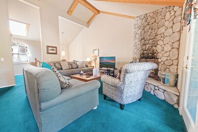 Bear Mountain Escape Condo