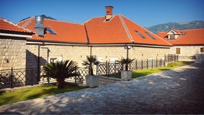 Property grounds - Hotel Per Astra (Perast)