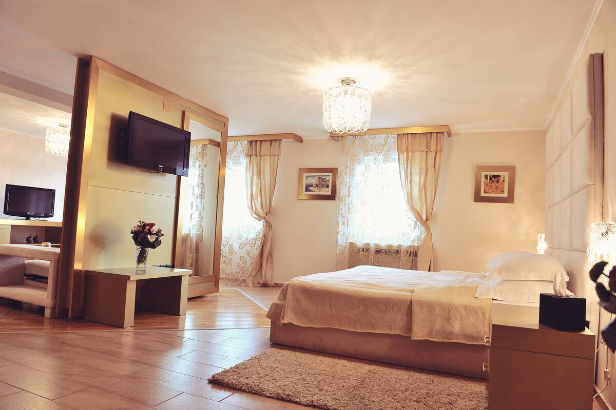 Executive Suite, Sea View