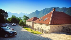 Parking - Hotel Per Astra (Perast)
