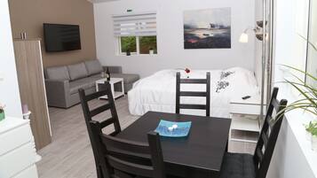 Shower, free toiletries, hair dryer, towels