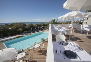 Pool - Hotel La Plage Art et Emotions (La Grande-Motte)