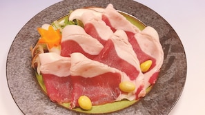Makanan dan minuman