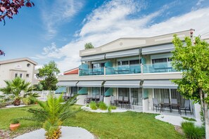 Front of property - Dream Boutique Apartments (Sithonia)
