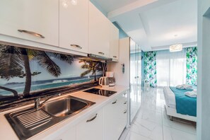 Luxury studio | 私人厨房 | 冰箱、炉灶、茶具/咖啡用具、电热水壶