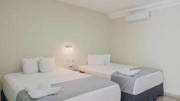 Deluxe Double Room | Hypo-allergenic bedding, desk, laptop workspace, blackout drapes