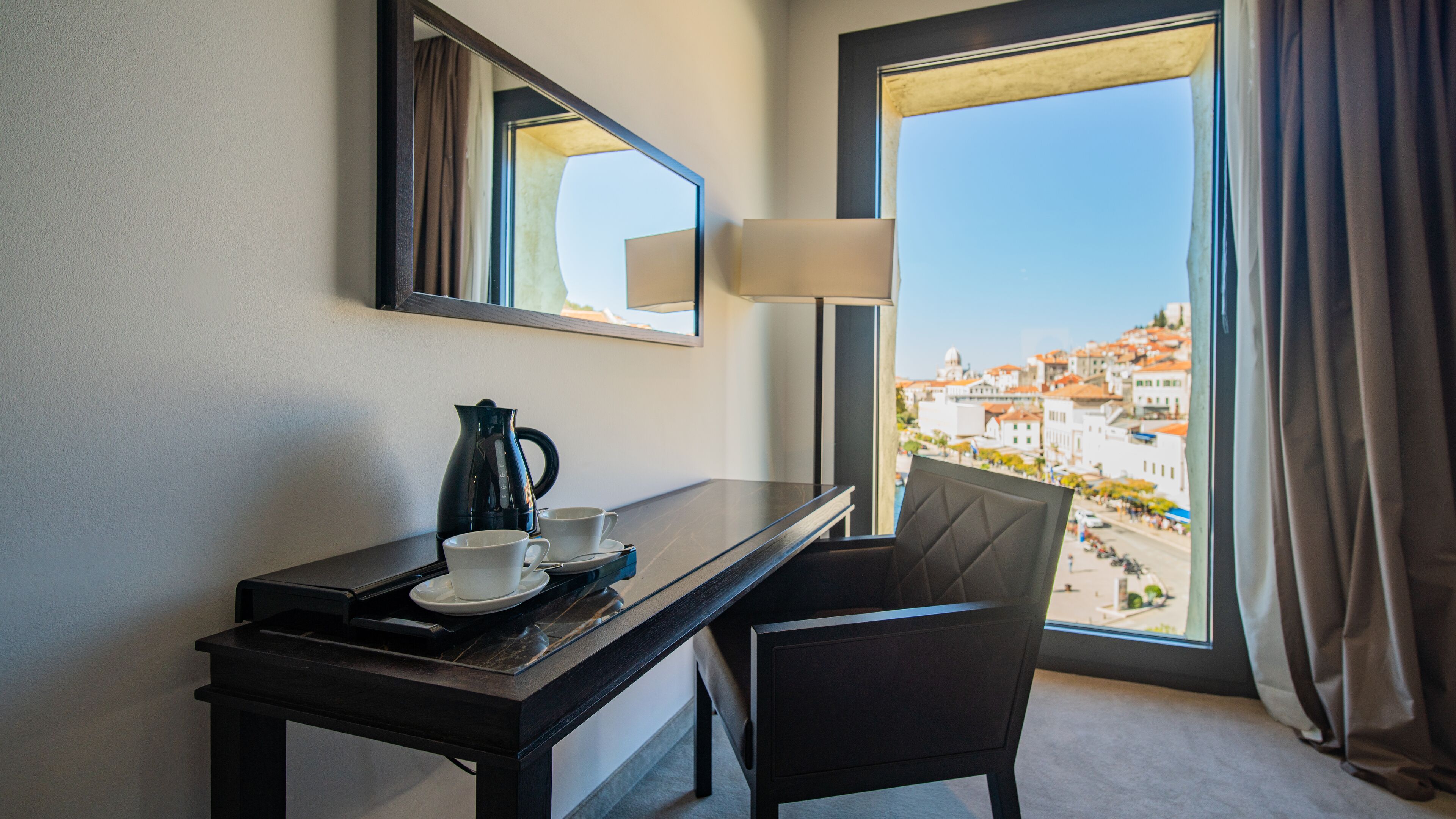 Photo - Bellevue Superior City Hotel