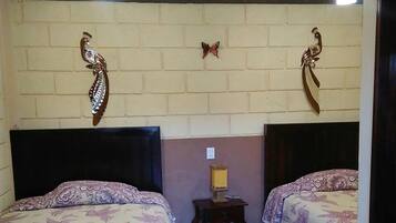 Wi-Fi de cortesia, roupa de cama