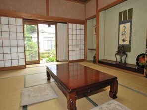Interior - Daienin (Koya)