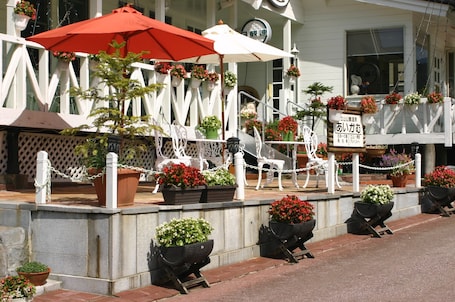 Property grounds. Pension Aicamu
