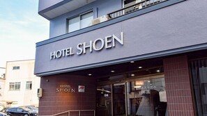Exterior detail - Hotel Shoen (Toyama)
