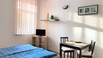 Doppel- oder Zweibettzimmer, Kühlschrank