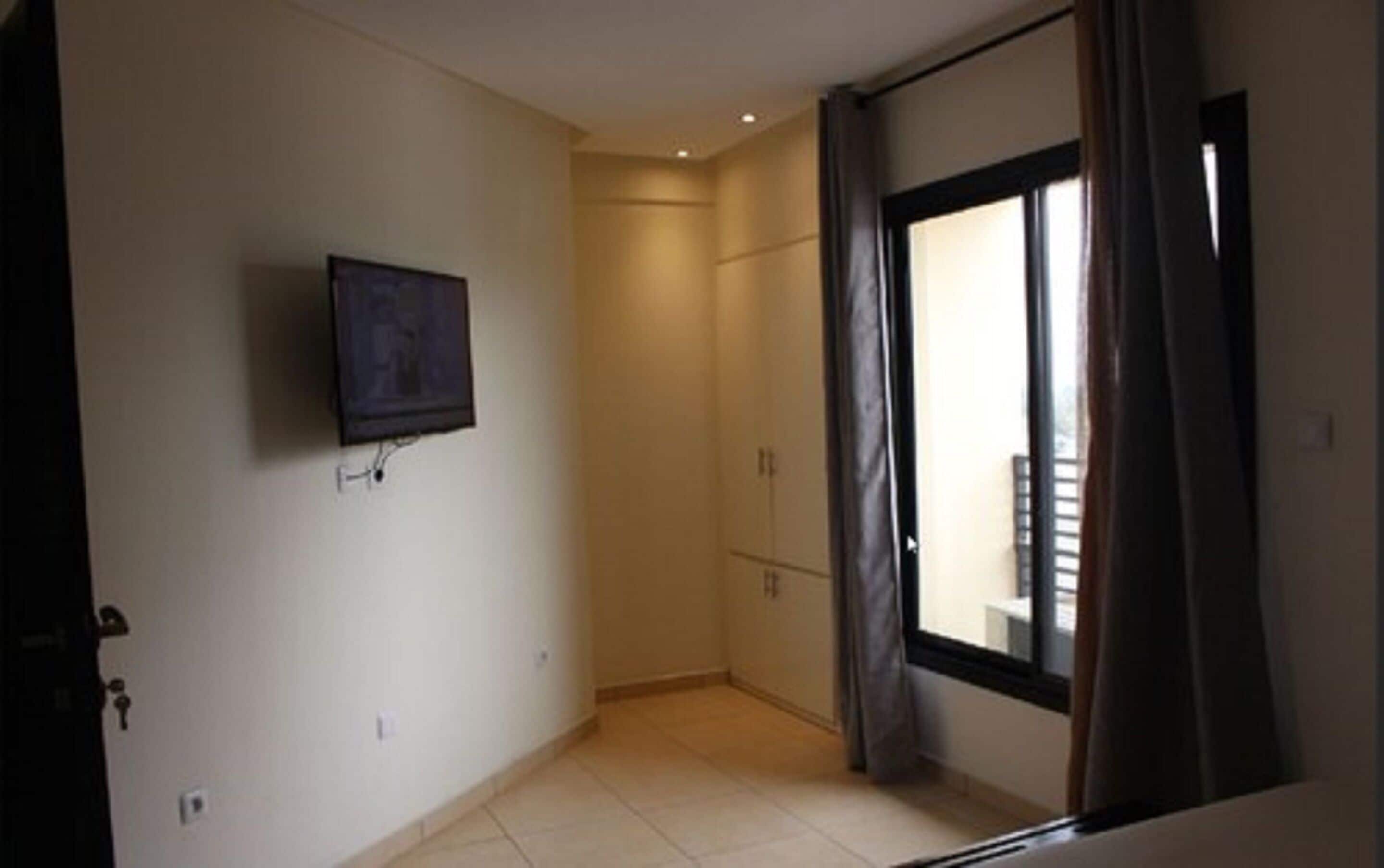 standard double room | minibar, in-room safe, desk, blackout curtains