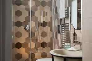 Double Room (Nacchere) | Bathroom - Naplesuite (Naples)