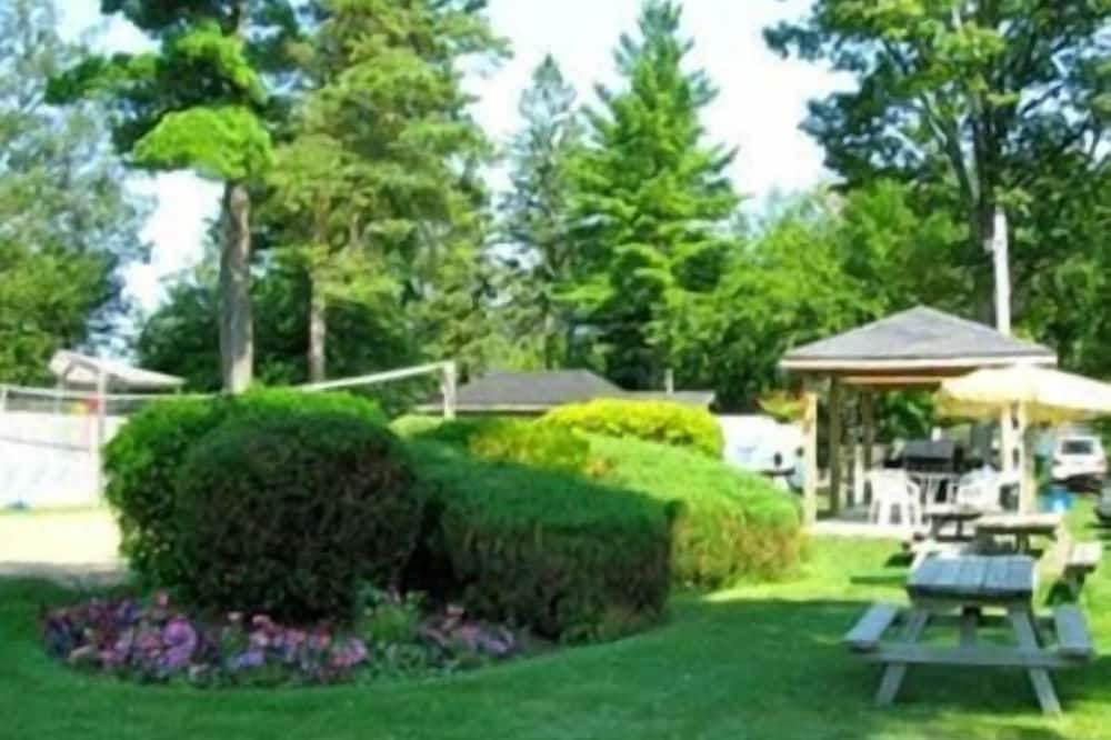 Wasaga Beach Inn And Cottages