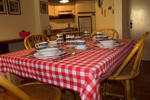 Dining - Villas Velamar (Aguirre)