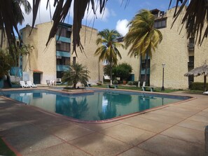 Utomhuspool