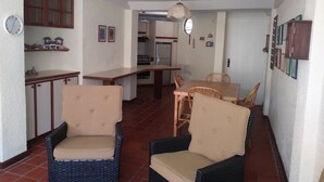 Dining - Villas Velamar (Aguirre)