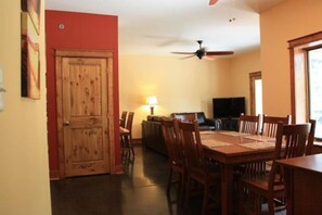 Dining - #723: Trout Hill Condo at Fall Creek Falls (Fall Creek Falls)