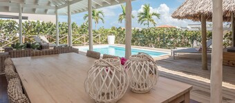 Villa Pink Lotus – Contemporary Design Villa Surrounded by Nature