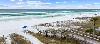 Ocean Kiss'D | Private Pool | Golf Cart | 3 Min Walk to Beach