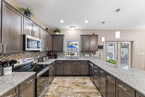 Fridge, microwave, oven, stovetop - Ocean Kiss'D | Private Pool | 6-Seater Golf Cart | 3 Min Walk to Beach (Destin)