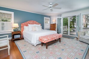 5 bedrooms, in-room safe, desk, iron/ironing board