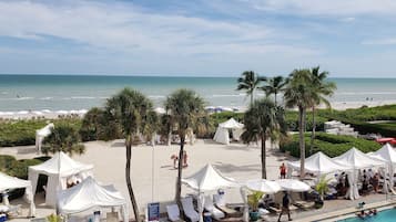 Beach nearby, sun loungers, beach umbrellas, beach towels