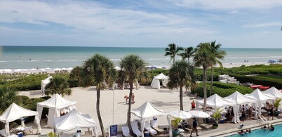 LUXURY 1BR GULF VIEW ON THE BEACH 930 SQFT; 293 TEN STARS REVIEWS