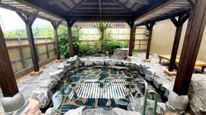 อ่างสปากลางแจ้ง