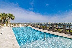 Photo non classée, 3 sur 49, bouton