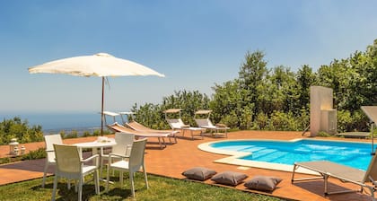 VILLA LE VIGNOBLE - mit Pool und Meerblick