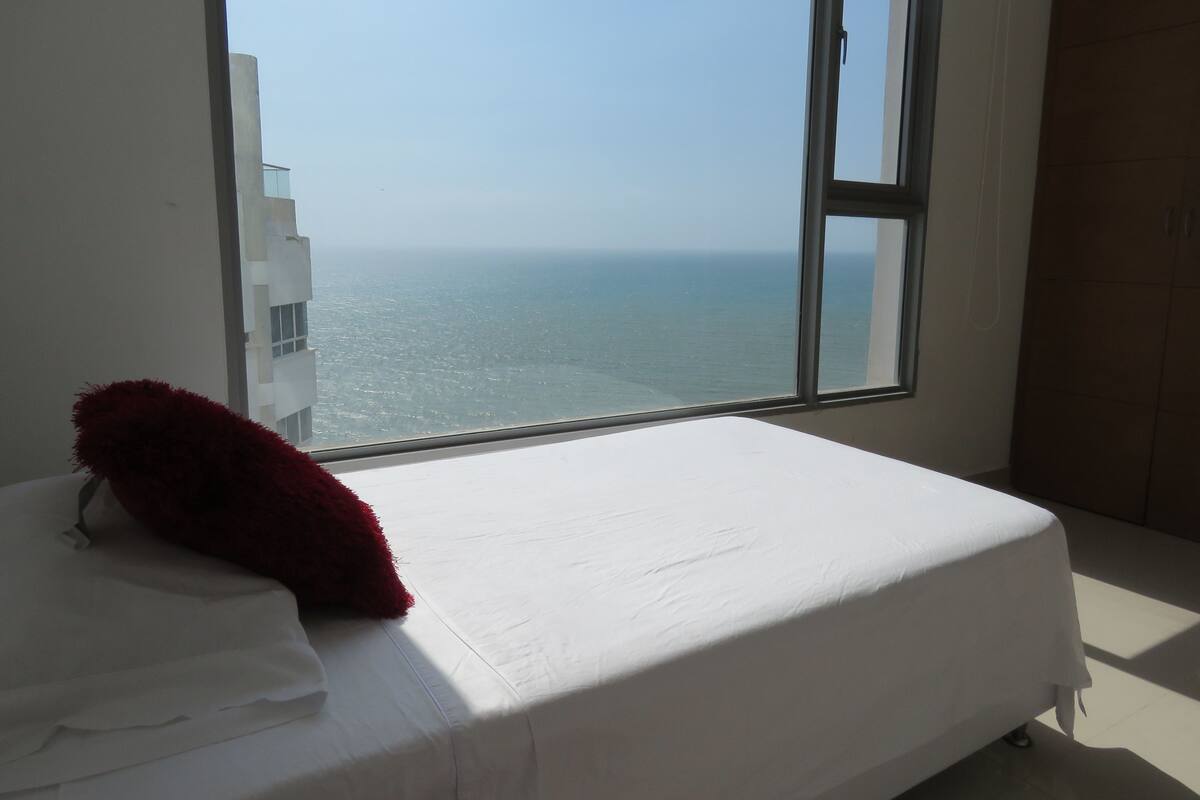 Deluxe Apartment, 2 Bedrooms, Beach View, Beachfront