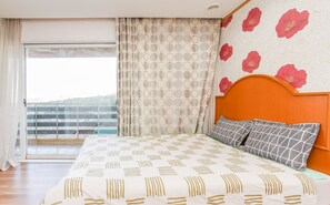 Family Room (Bed types randomly assigned upon C/I) | Free WiFi - YeonHo Resort (Sokcho)