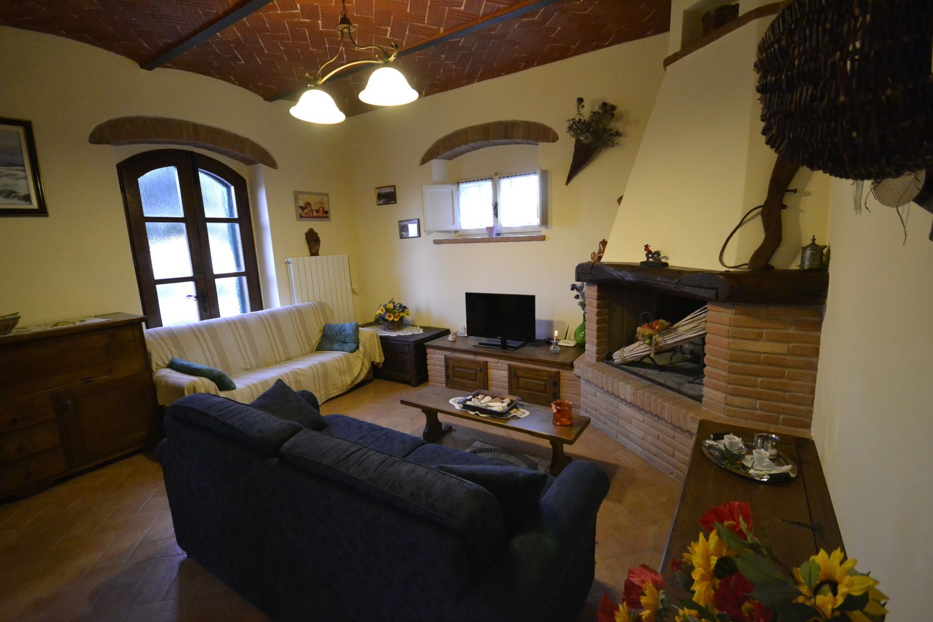 Caminetto, lettore DVD