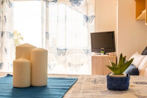 Interior - STUDIO CORAL VIEW - apartment with sea view (Giardini-Naxos)