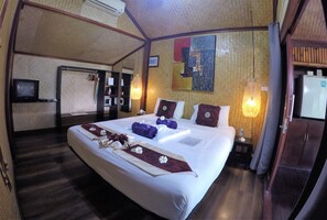 1 bedroom, in-room safe, travel cot, free WiFi - Typical Bamboo Bungalow in Tropical Garden Zen, pool, 5 min from the beach (koh samui)