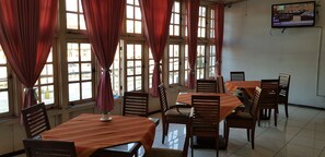 아침 식사, 점심 식사, 저녁 식사 제공, 인도네시아 요리