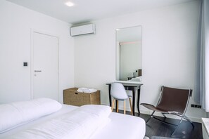 1 bedroom, in-room safe, desk, soundproofing