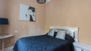 3 chambres, fer et planche à repasser, Wi-Fi gratuit, draps fournis