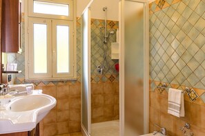 Shower, hair dryer, bidet, towels - A casa dù Rumanu - Taormina (Castelmola)