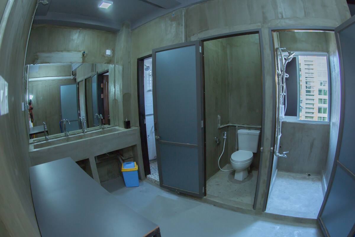 Shower, free toiletries, hair dryer, slippers