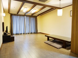 Blendingsgardiner og wi-fi (inkludert)